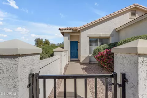 1002 E Milada Dr, Phoenix, AZ 85042 photo 4