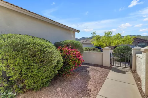 1002 E Milada Dr, Phoenix, AZ 85042 photo 3