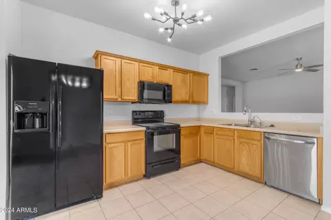 1002 E Milada Dr, Phoenix, AZ 85042 photo 12