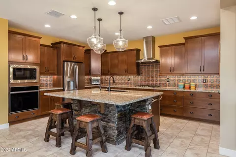 Kitchen - 10620 E Tiburon Ave, Mesa, AZ 85212 photo 5 of 6