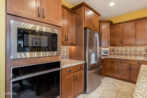 Kitchen - 10620 E Tiburon Ave, Mesa, AZ 85212 photo 2 of 6