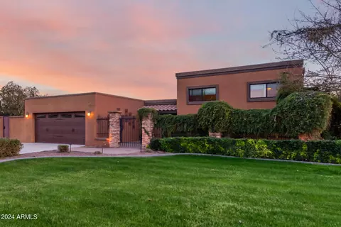 4601 W Paradise Ln, Glendale, AZ 85306