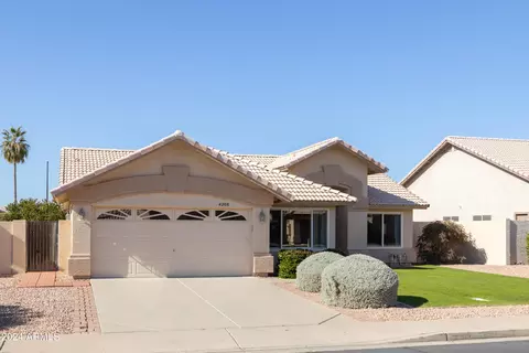 Exterior - 4208 E Ford Ave, Gilbert, AZ 85234 photo 4 of 25