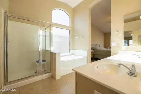 Bath - 4208 E Ford Ave, Gilbert, AZ 85234 photo 8 of 10