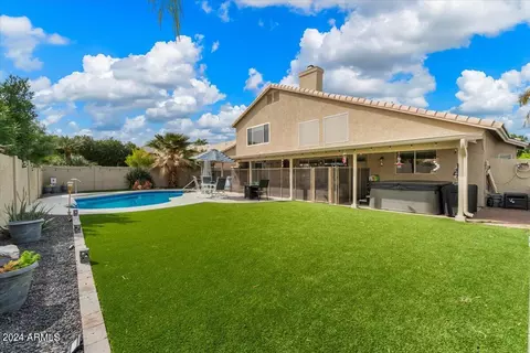 4345 W Chama Dr, Glendale, AZ 85310