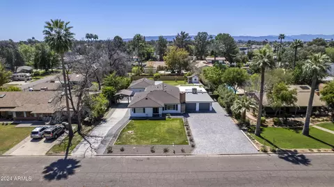 2441 E Whitton Ave, Phoenix, AZ 85016