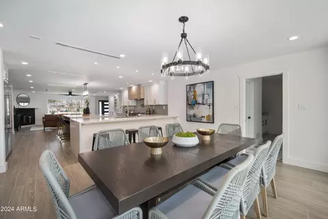 Dining - 2441 E Whitton Ave, Phoenix, AZ 85016 photo 1 of 5
