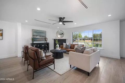 Living - 2441 E Whitton Ave, Phoenix, AZ 85016 photo 1 of 3