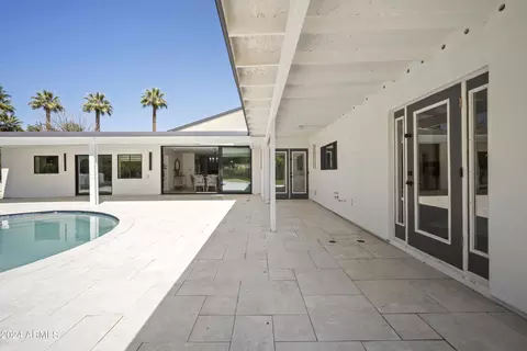 Exterior - 2441 E Whitton Ave, Phoenix, AZ 85016 photo 7 of 14