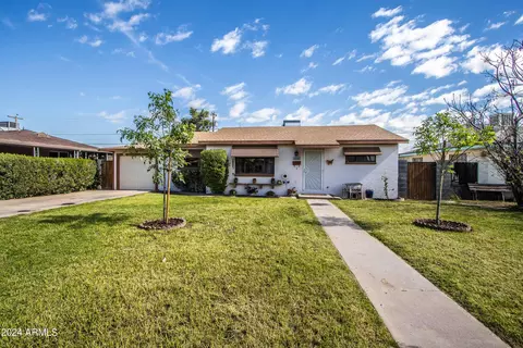 2826 W Diana Ave, Phoenix, AZ 85051