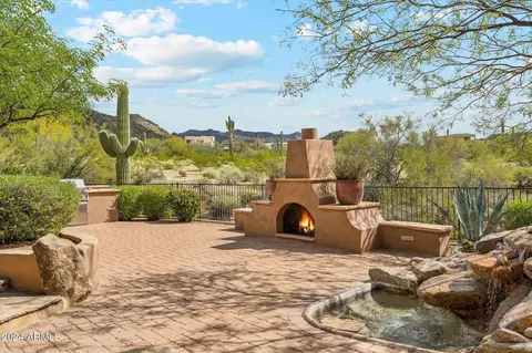 Exterior - 8113 E Rochelle St, Mesa, AZ 85207 photo 6 of 9