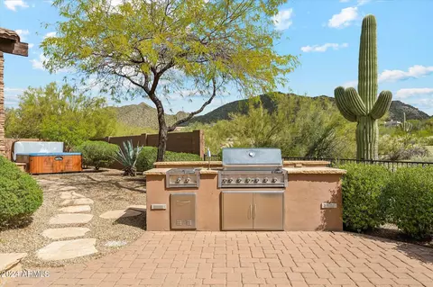 Exterior - 8113 E Rochelle St, Mesa, AZ 85207 photo 7 of 9