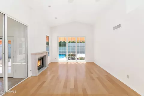 4147 E Becker Ln, Phoenix, AZ 85028 photo 10