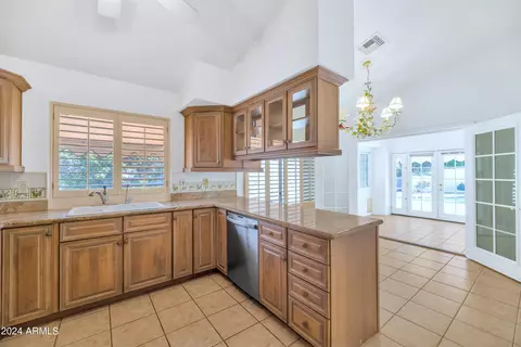 4147 E Becker Ln, Phoenix, AZ 85028 photo 12