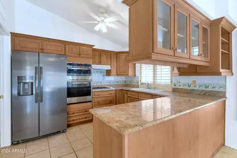 4147 E Becker Ln, Phoenix, AZ 85028 photo 11