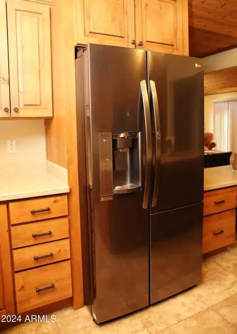 Kitchen - 6195 W Hidden Pines Loop, Pine, AZ 85544 photo 2 of 3