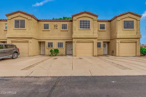 125 S 56th St #135, Mesa, AZ 85206