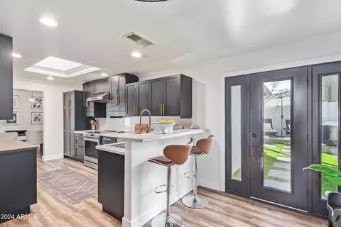 Kitchen - 1309 E Colter St, Phoenix, AZ 85014 photo 6 of 8