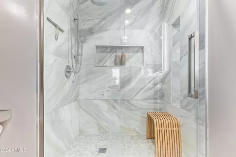 Bath - 1309 E Colter St, Phoenix, AZ 85014 photo 6 of 6