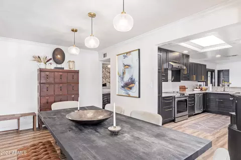 Dining - 1309 E Colter St, Phoenix, AZ 85014 photo 2 of 4