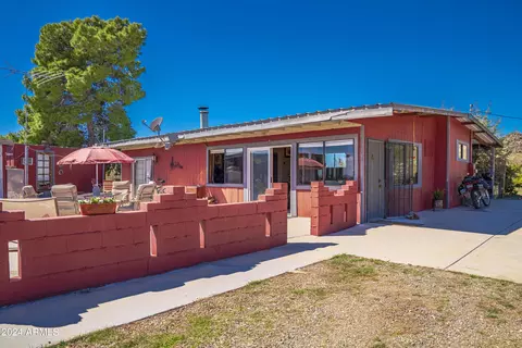 22745 W Alegria Ln, Congress, AZ 85332