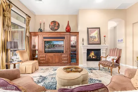Living - 8058 E Sugarloaf Cir, Mesa, AZ 85207 photo 3 of 6