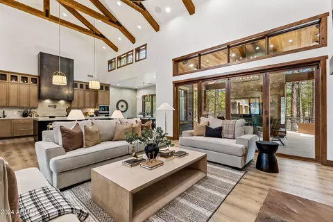 4855 E Gandalf Ln, Flagstaff, AZ 86004