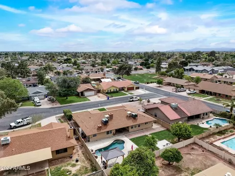 View/Area - 1914 E Juniper Cir, Mesa, AZ 85203 photo 3 of 4