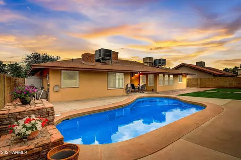 Exterior - 1914 E Juniper Cir, Mesa, AZ 85203 photo 2 of 11