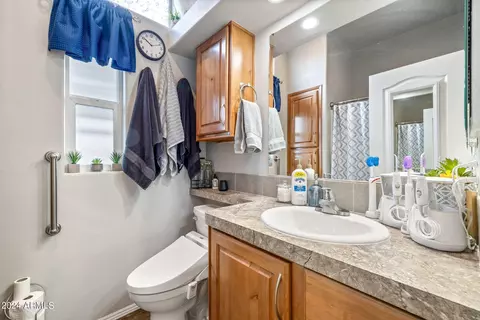 2224 Wrangler Way, Overgaard, AZ 85933 photo 14