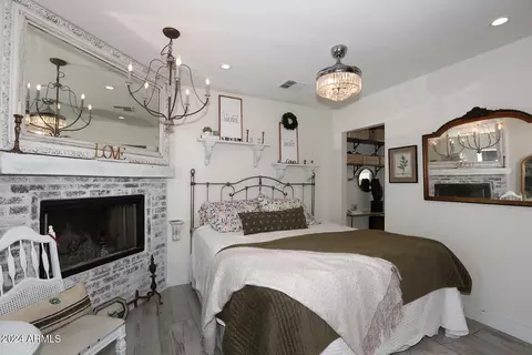 Bedroom - 2228 E Sells Dr, Phoenix, AZ 85016 photo 3 of 6