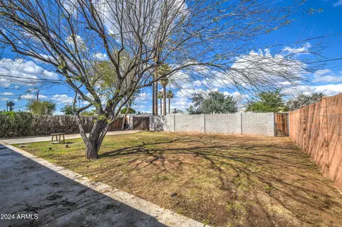 Exterior - 3026 E Diamond St, Phoenix, AZ 85008 photo 8 of 12
