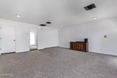 3917 W Juniper Ave, Phoenix, AZ 85053 photo 14