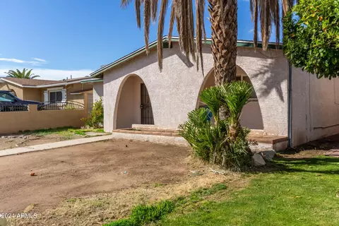 4126 W Medlock Dr, Phoenix, AZ 85019 photo 3