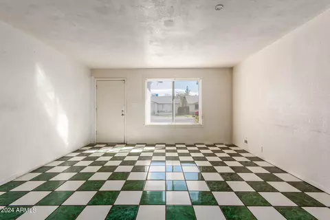 4126 W Medlock Dr, Phoenix, AZ 85019 photo 7
