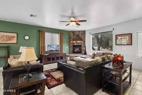 314 W Christopher Pt, Payson, AZ 85541 photo 2