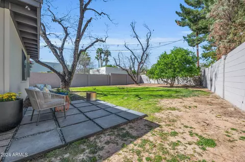 50 E Medlock Dr, Phoenix, AZ 85012 photo 28
