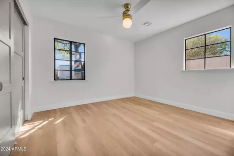 50 E Medlock Dr, Phoenix, AZ 85012 photo 23