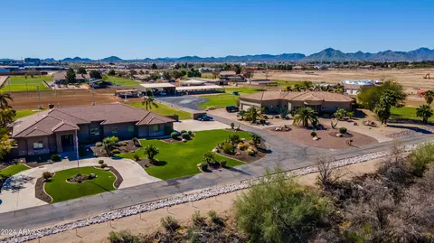 23 W 109 W Lone Star Ln, San Tan Valley, AZ 85140