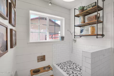 Bath - 3849 E Flossmoor Ave, Mesa, AZ 85206 photo 6 of 6