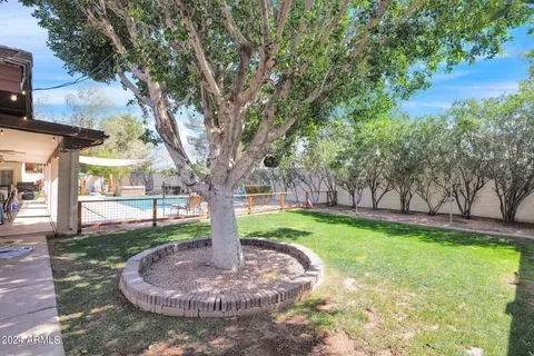 Exterior - 3849 E Flossmoor Ave, Mesa, AZ 85206 photo 9 of 12