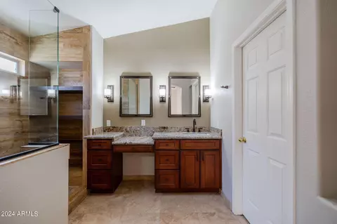 Bath - 1144 E Baylor Ln, Gilbert, AZ 85296 photo 3 of 5