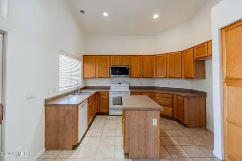 Kitchen - 1144 E Baylor Ln, Gilbert, AZ 85296 photo 1 of 7