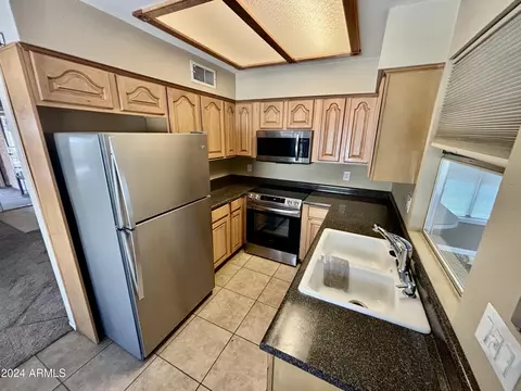 12818 S Wakial Loop, Phoenix, AZ 85044 photo 7