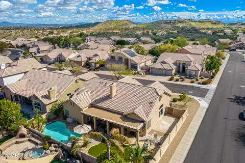 View/Area - 2020 E Taxidea Way, Phoenix, AZ 85048 photo 3 of 6