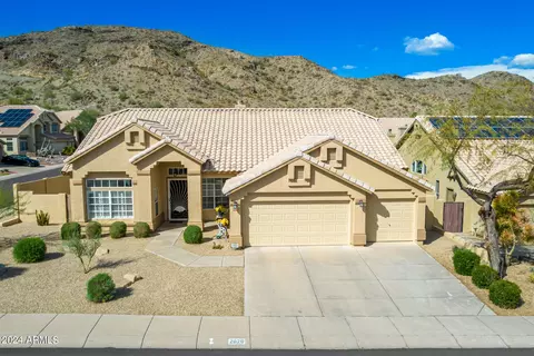 Exterior - 2020 E Taxidea Way, Phoenix, AZ 85048 photo 9 of 15