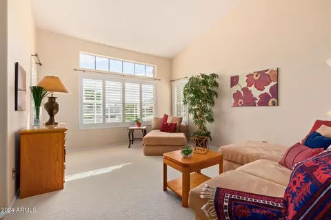 Living - 2020 E Taxidea Way, Phoenix, AZ 85048 photo 1 of 7