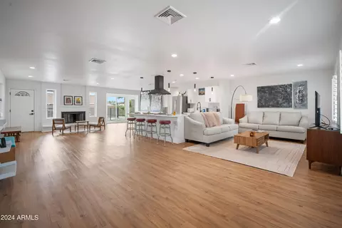 1 E Saint John Rd, Phoenix, AZ 85022 photo 3