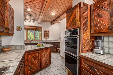 Kitchen - 2215 E Siesta Dr, Phoenix, AZ 85042 photo 6 of 6