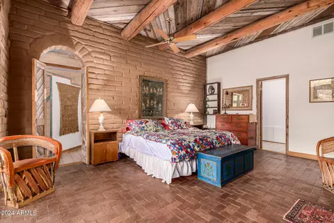 Bedroom - 2215 E Siesta Dr, Phoenix, AZ 85042 photo 2 of 6